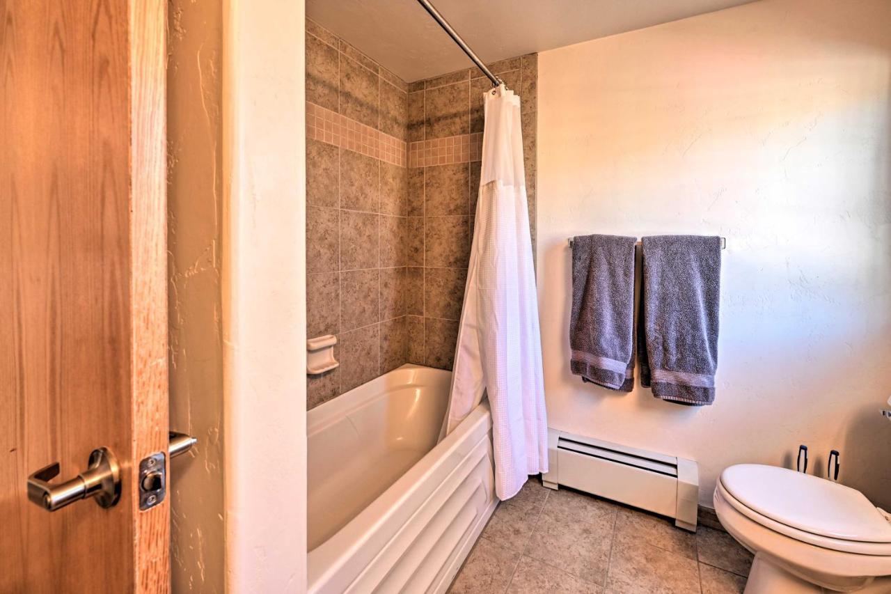Steamboat Home With Garage, 1 Mi To Ski Resort Steamboat Springs Εξωτερικό φωτογραφία